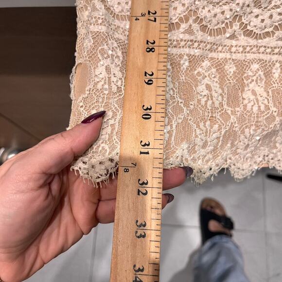 Cache Lace and Sequin Embellished Short Cocktail Mini Dress Size 2 - Picture 9 of 10